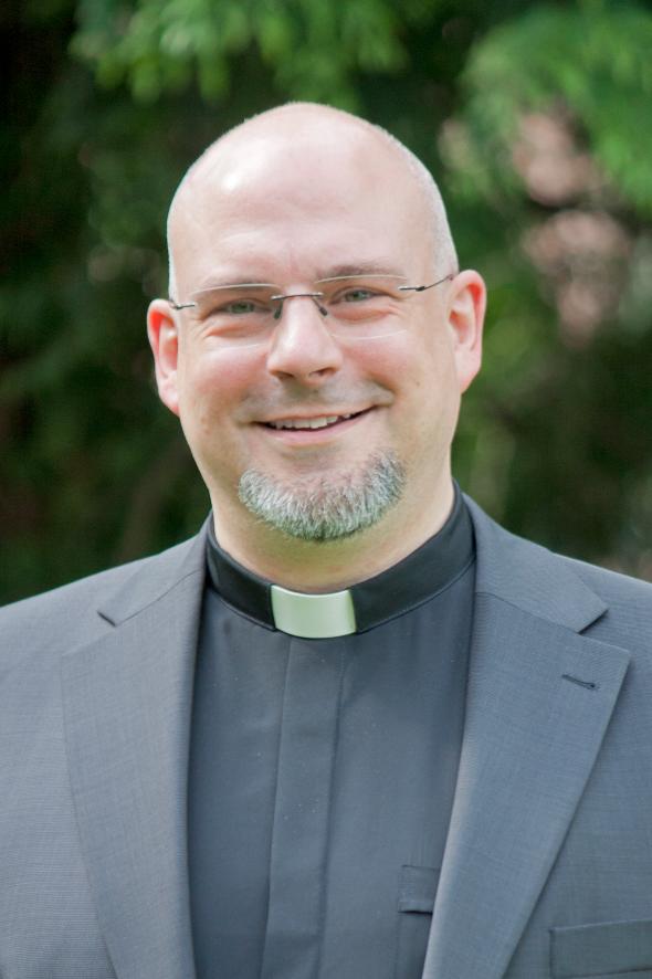 Grußwort von Pfarrer Michael Datené | Pfarrei St. Peter und Paul Eschweiler